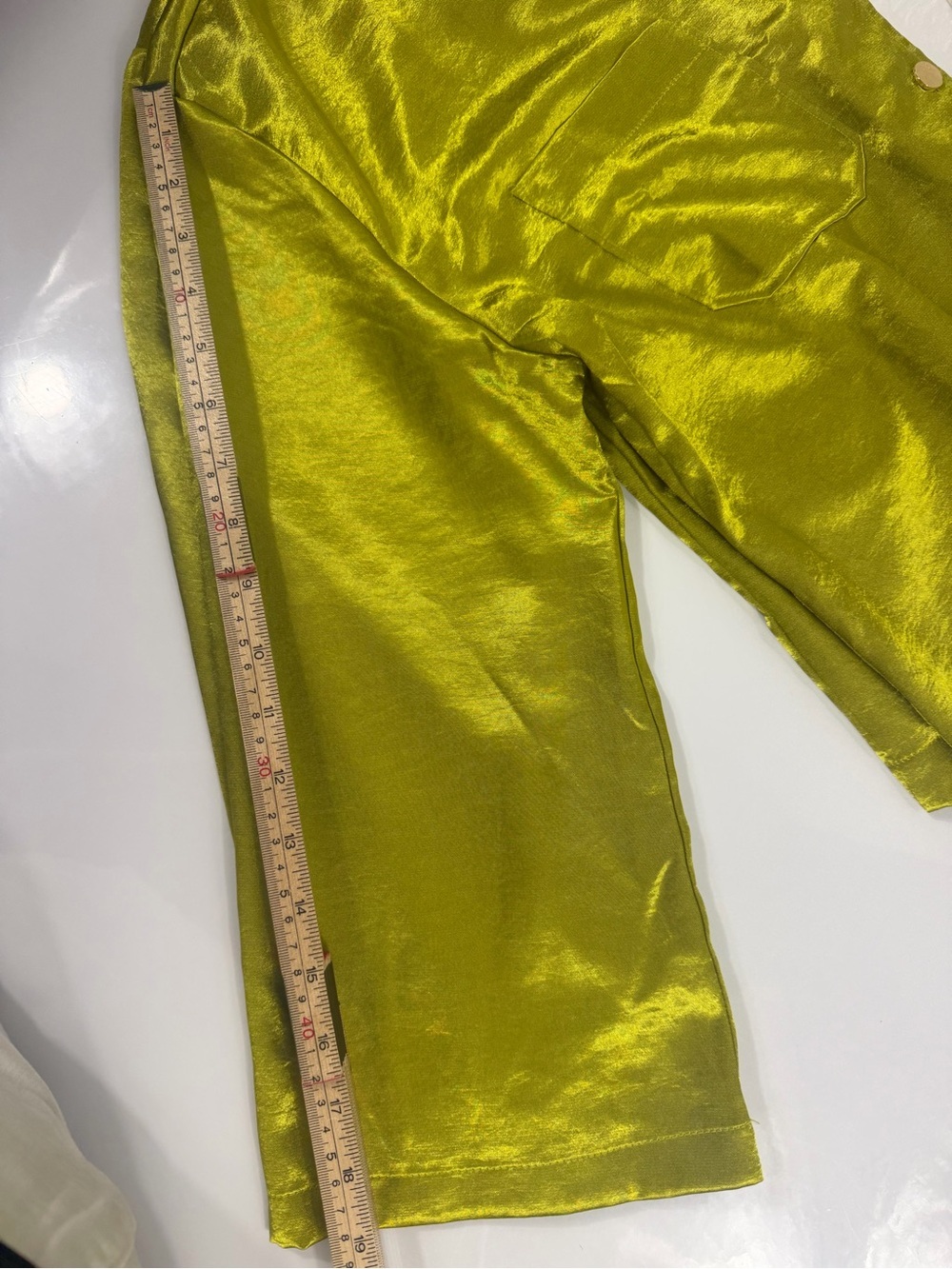Calligraphie Chartreuse Satin Button Front Blouse Women’s Size M - Picture 5 of 8